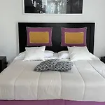 Artis Domus Relais & Guest house 4*