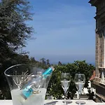 Artis Domus Relais & Sorrent