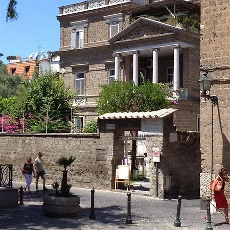 بيت ضيافة Artis Domus Relais &