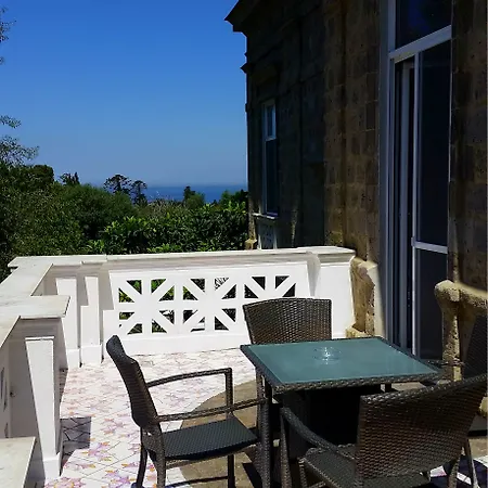 Artis Domus Relais & Pensión