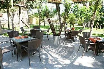 Artis Domus Relais & Гостьовий будинок 3*