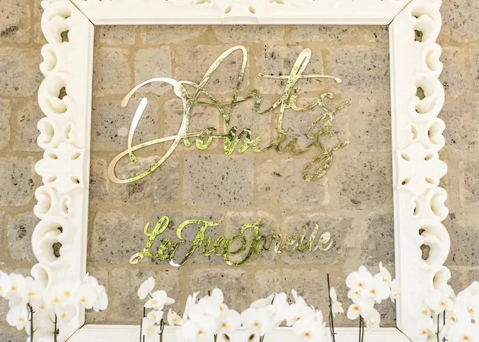 Artis Domus Relais & בית הארחה