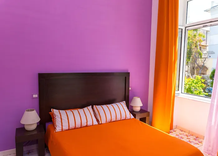 Artis Domus Relais & בית הארחה 4*