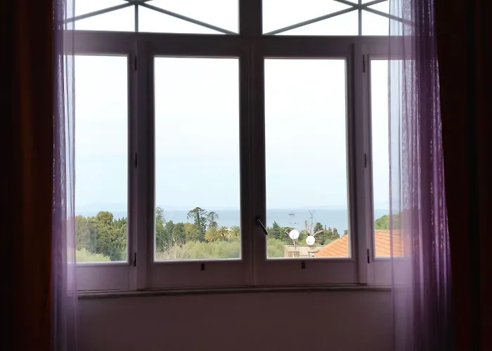 Artis Domus Relais & בית הארחה 4*