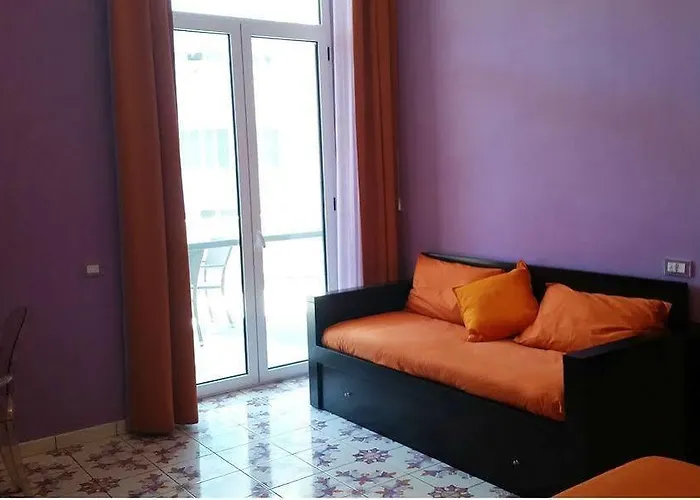 Artis Domus Relais & בית הארחה סורנטו