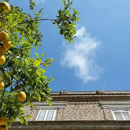 Artis Domus Relais & 4* Сорренто