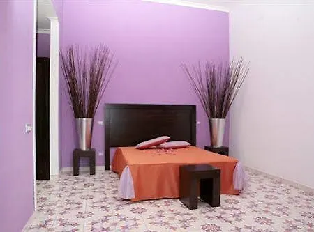 Artis Domus Relais & ソレント