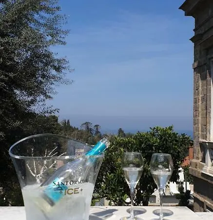Artis Domus Relais & ソレント